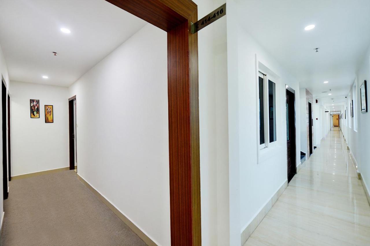 The Liverpool Blue Hotels Бангалор Екстериор снимка