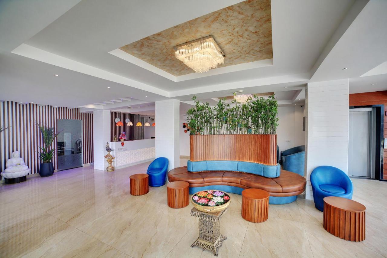The Liverpool Blue Hotels Бангалор Екстериор снимка